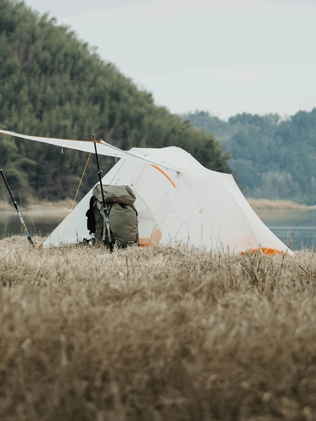 Zelt Ultraleicht Weiß Und Orange Hiking Planet